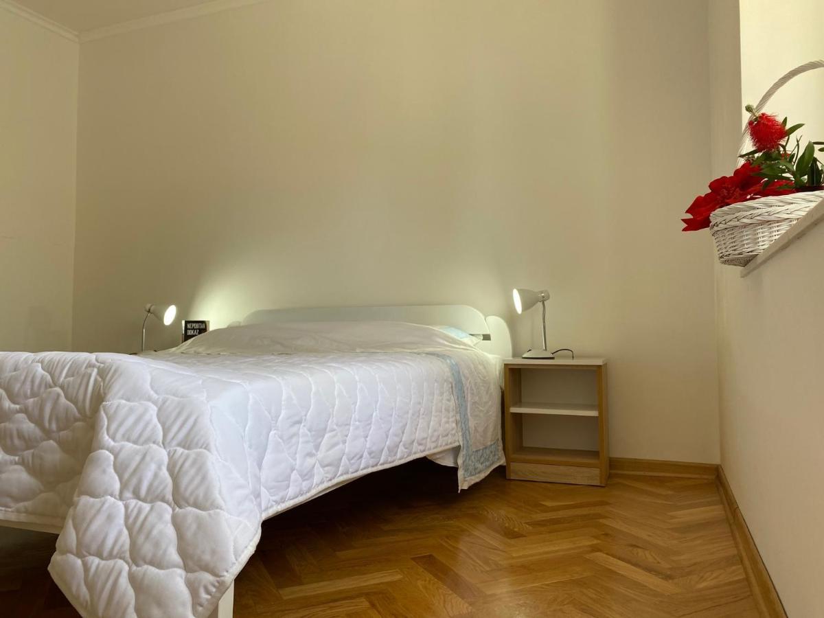Apartmán Napjacu With Own Parking And Garden Herceg Novi Exteriér fotografie