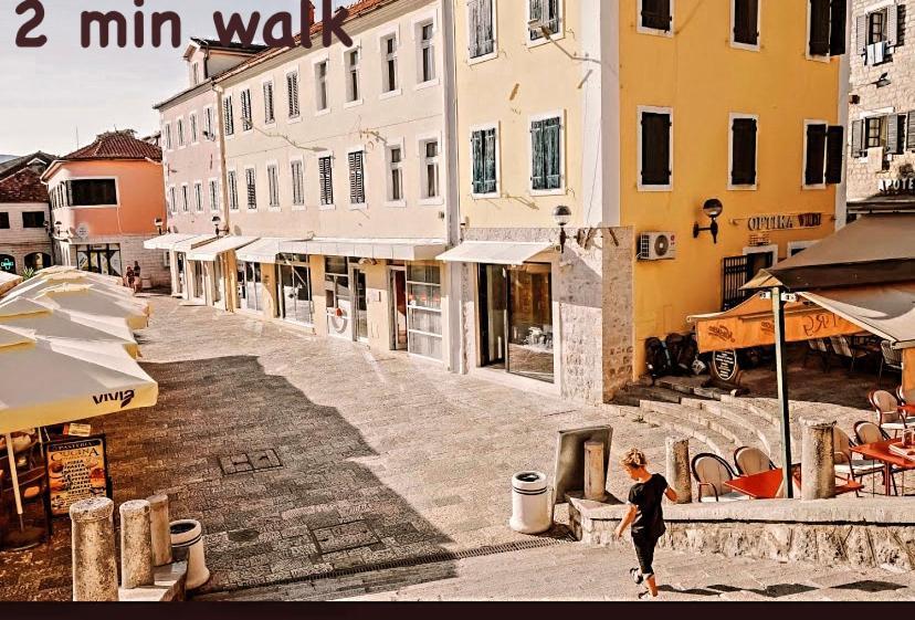 Apartmán Napjacu With Own Parking And Garden Herceg Novi Exteriér fotografie