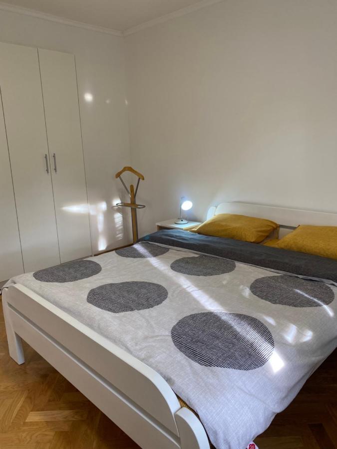 Apartmán Napjacu With Own Parking And Garden Herceg Novi Exteriér fotografie