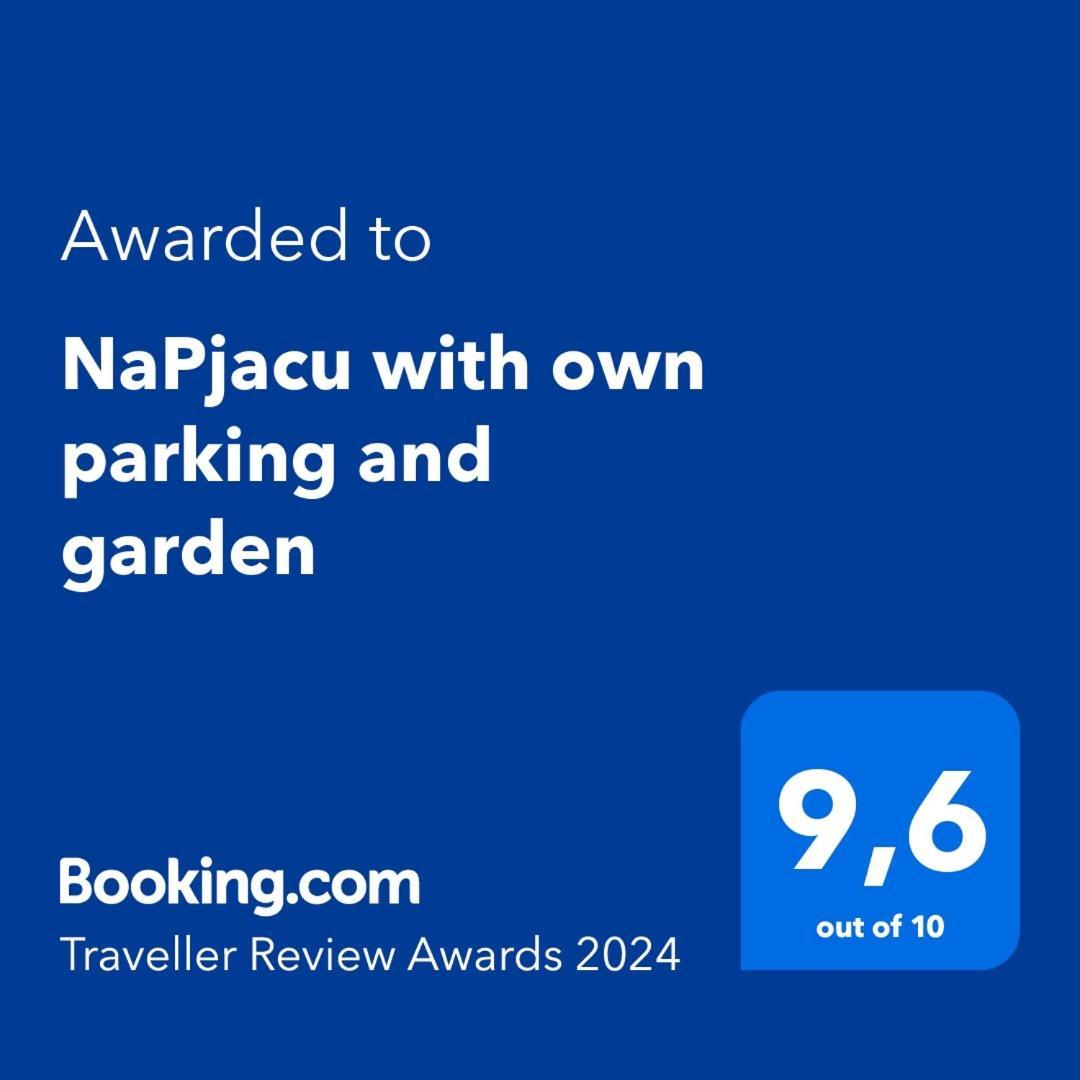 Apartmán Napjacu With Own Parking And Garden Herceg Novi Exteriér fotografie
